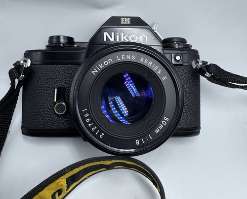 Nikon 35mm slr - nikon, em