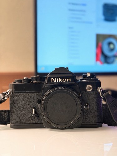 Nikon 35mm slr film camera - film,